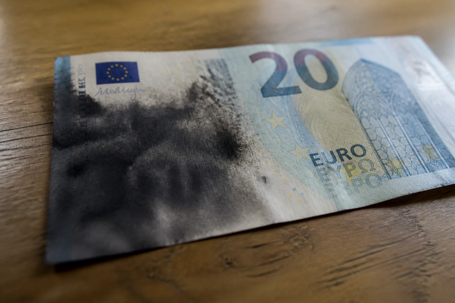 Billet marqué au feutre noir : est-il encore valable ?